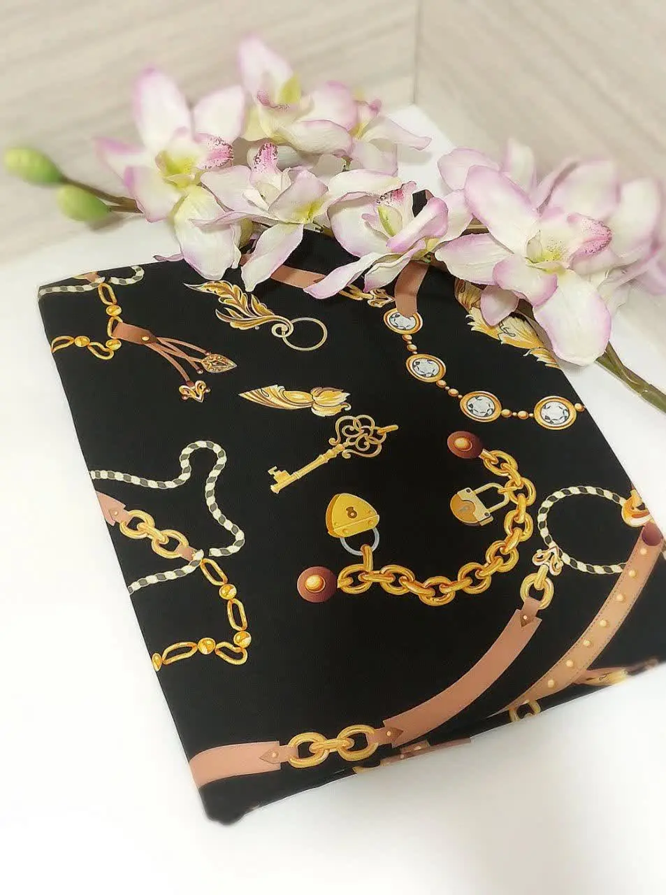 یه طرح خیلیی خیلیی شیک و جدید که خانمانه و خاصه🥰💜 با رنگ مشکی خوشگلش😍
