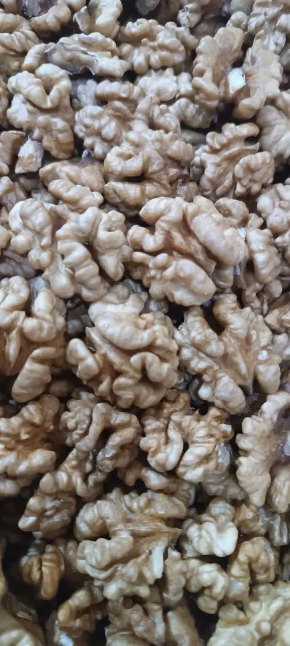 مغز گردو اعلا سفید دستچین شده 
