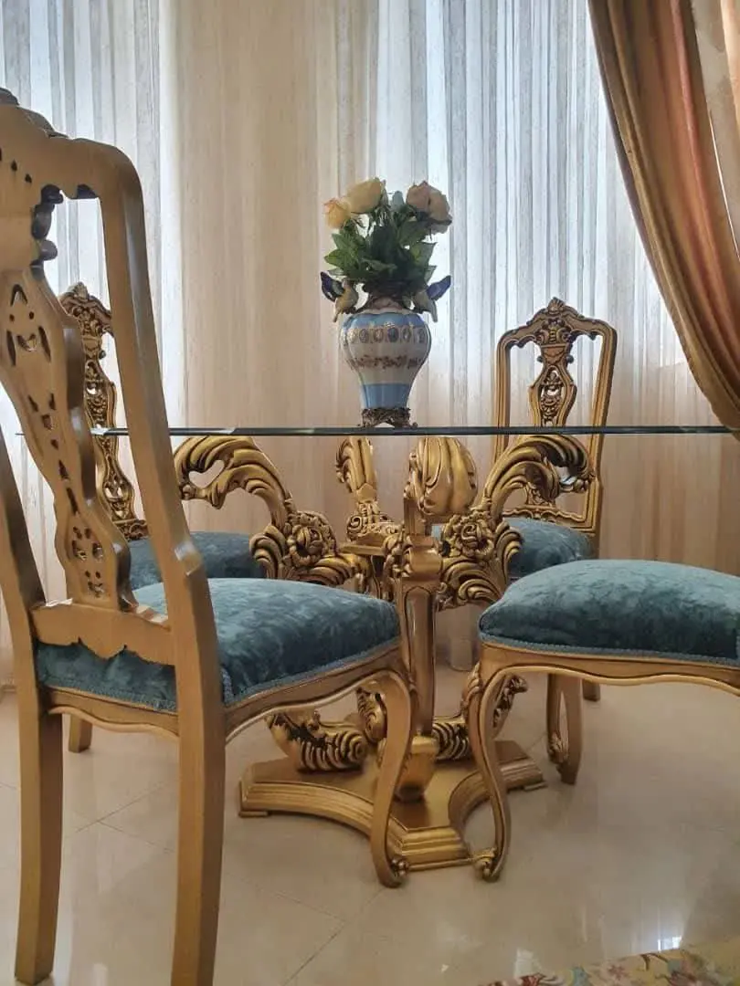 میز ناهارخوری ۶ نفره ورق طلا پایه گلدونی 
