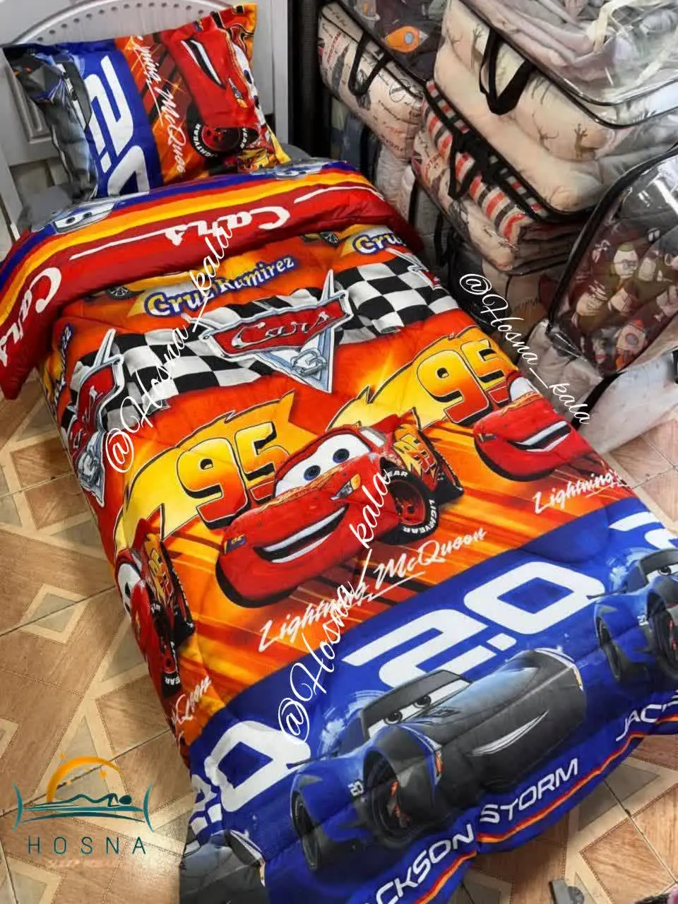 دو طرح پرفروش و پرطرفدار مکوئین نارنجی و آبی که دل هر گل پسری رو میبره😌🤌💙🧡
