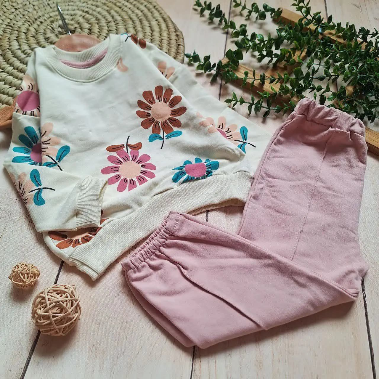 ست بلوز و شلوار گل آفتاب
