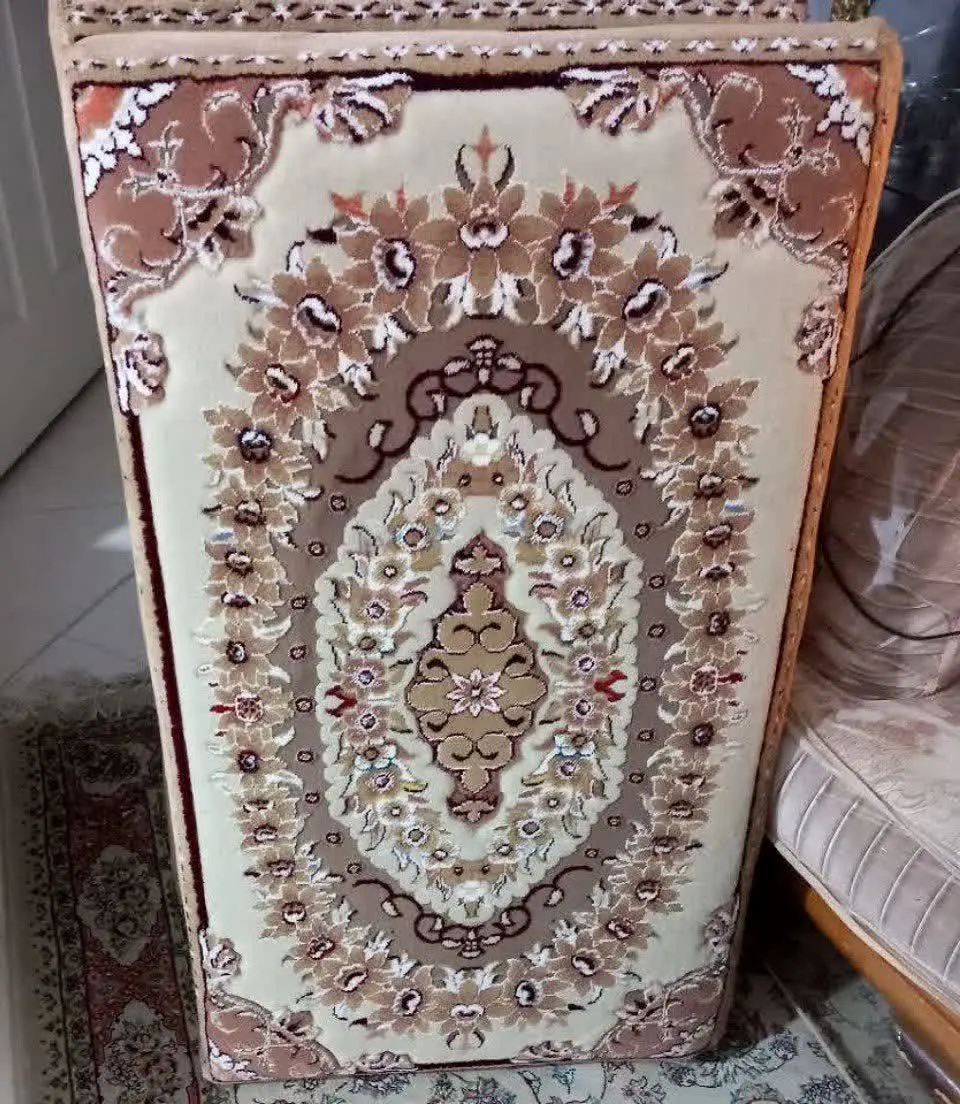 پشتی استفاده نشده
