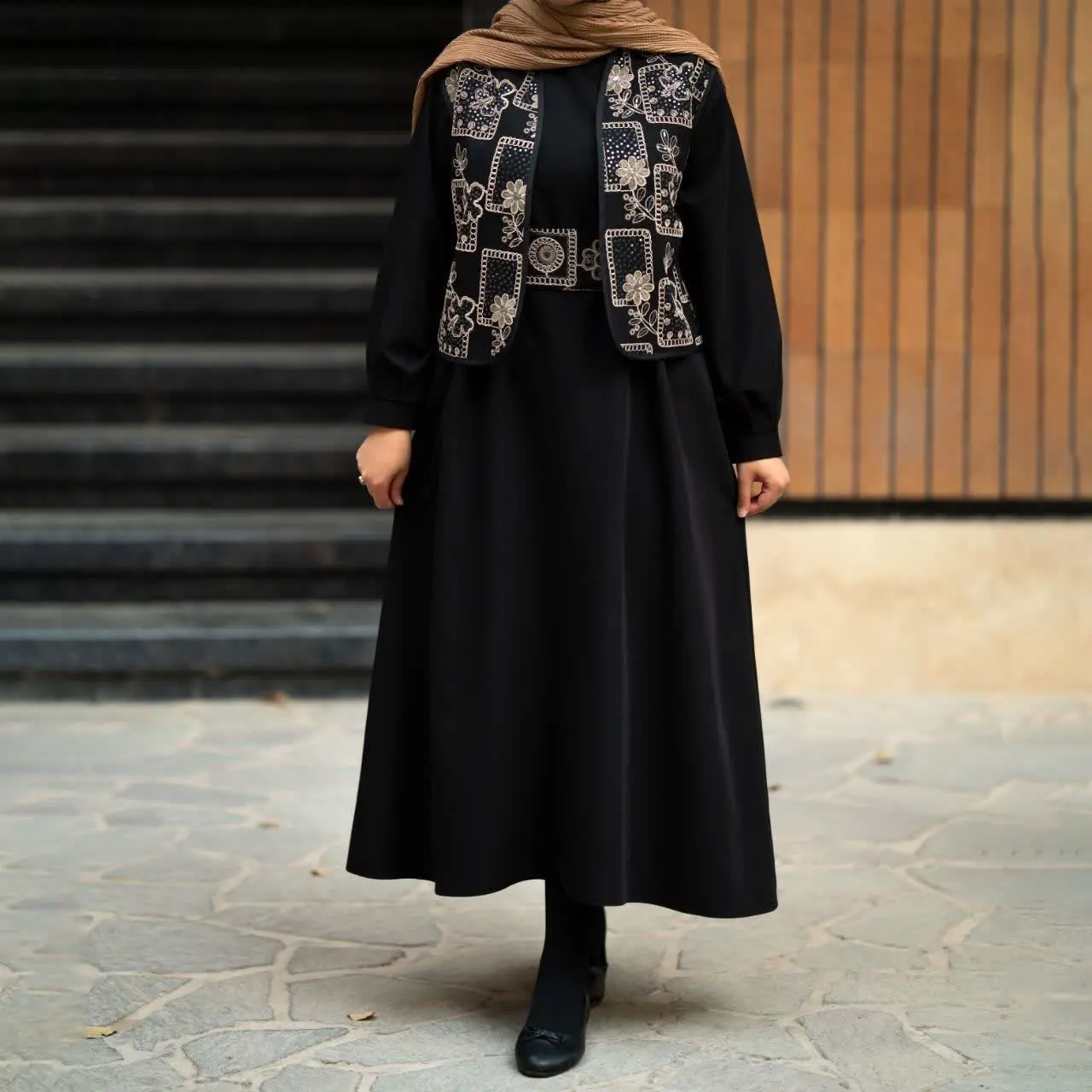 ✅این ست شامل پیراهن کمر بند...