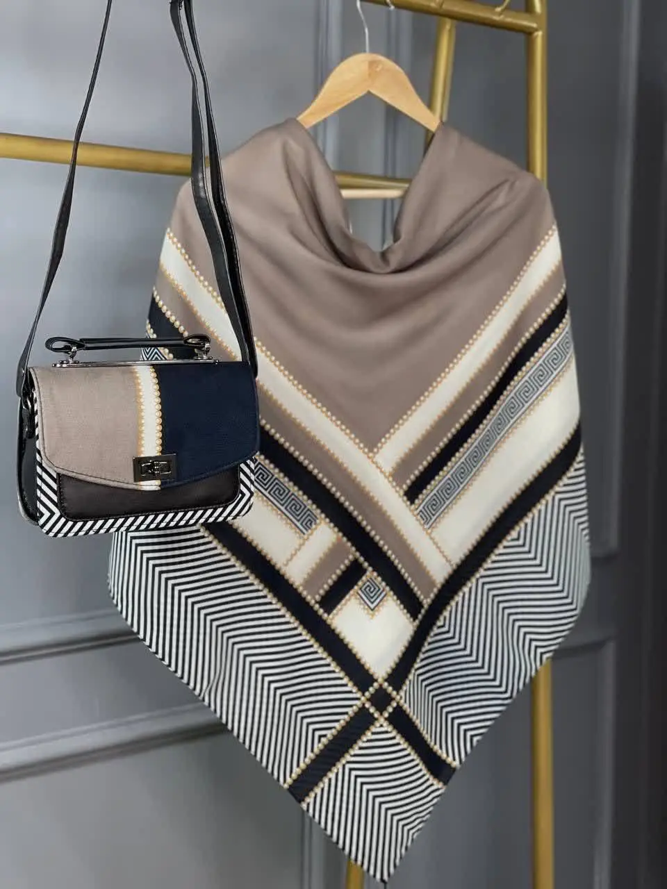 این ست شال و کیف یعنی یه استایل خاص بدون دردسر! 😍
