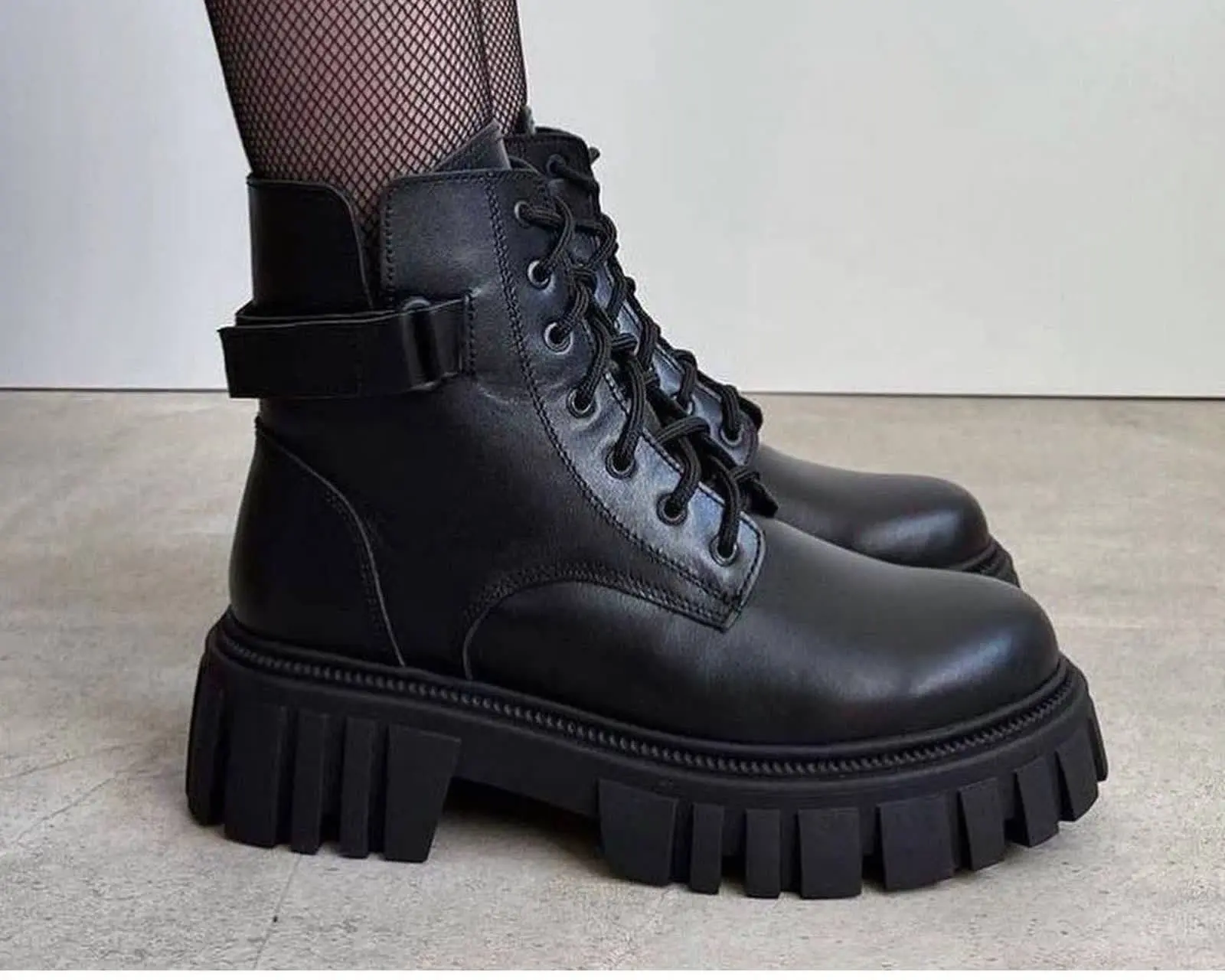 موجود در سه رنگ مشکی و سفید...