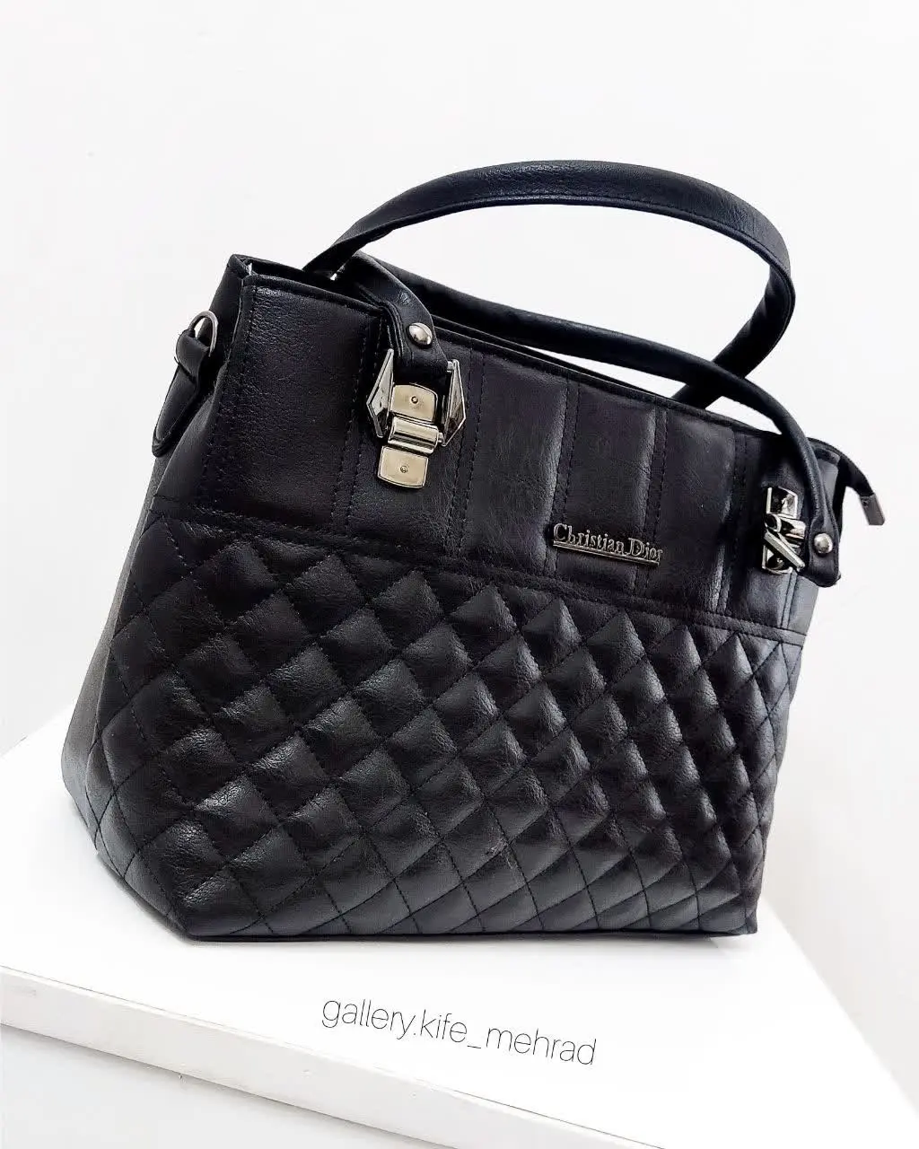 #روز_مادر از رگ گردن به شما نزدیک‌تر است💕🌺
