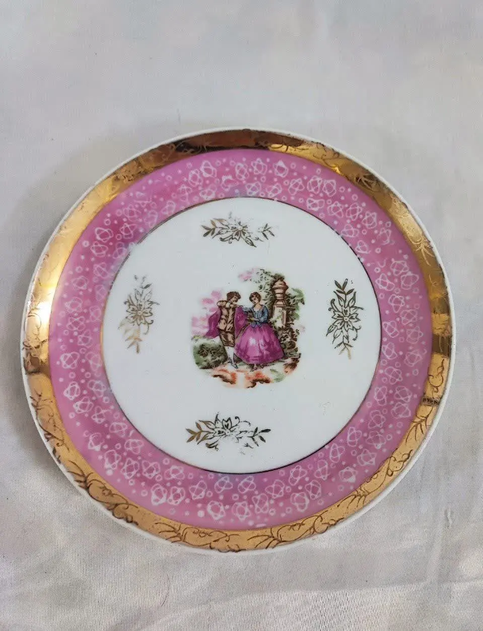 دیوارکوب زیبا ی دنسی 
