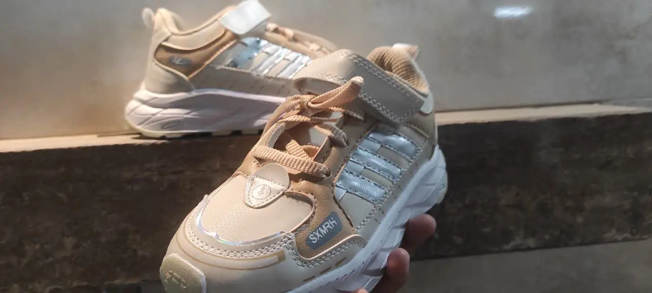 ✅ اسپرت بچگانه رنگ کرم خوش...