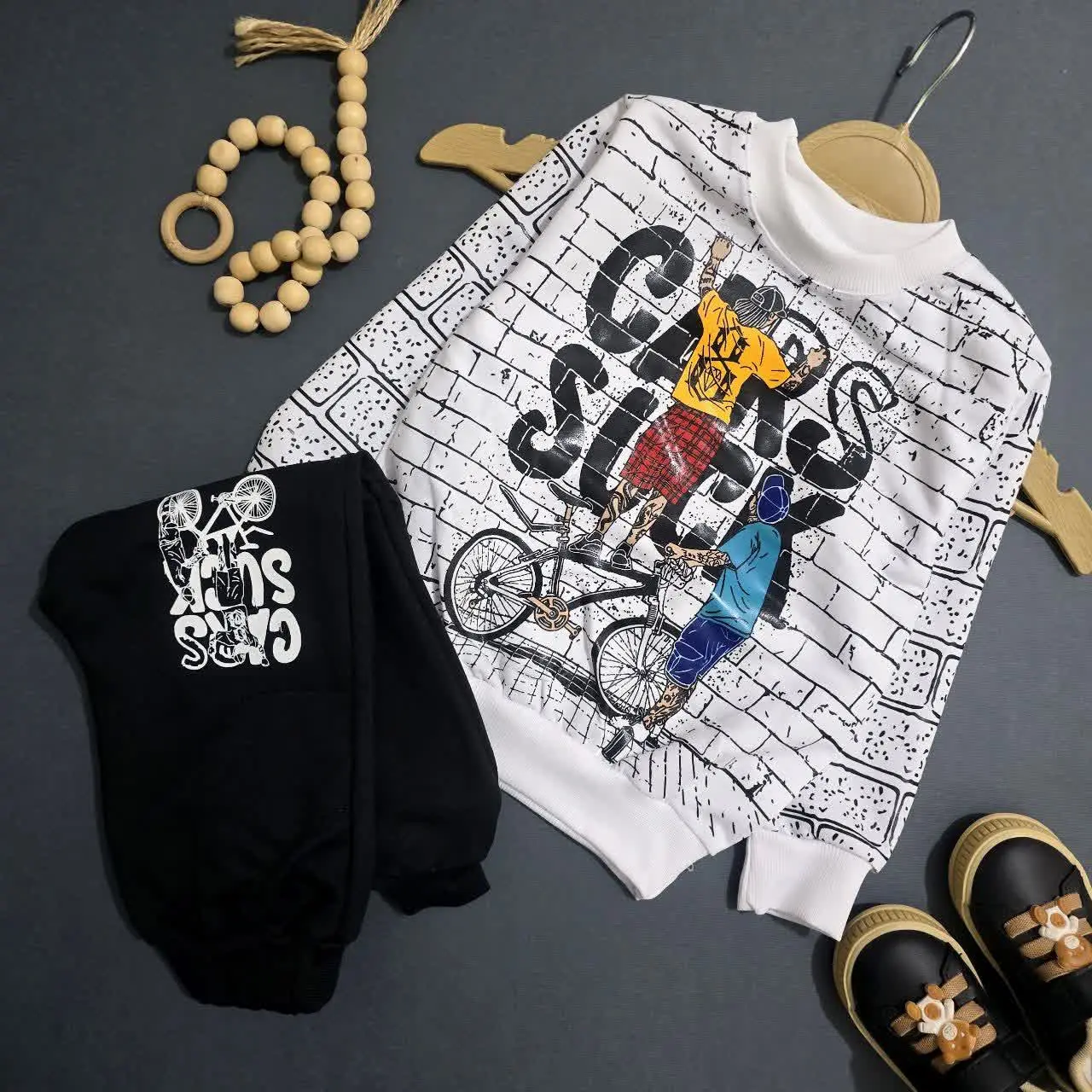 👚 نام: ست پسرانه پاییزه دوچرخه