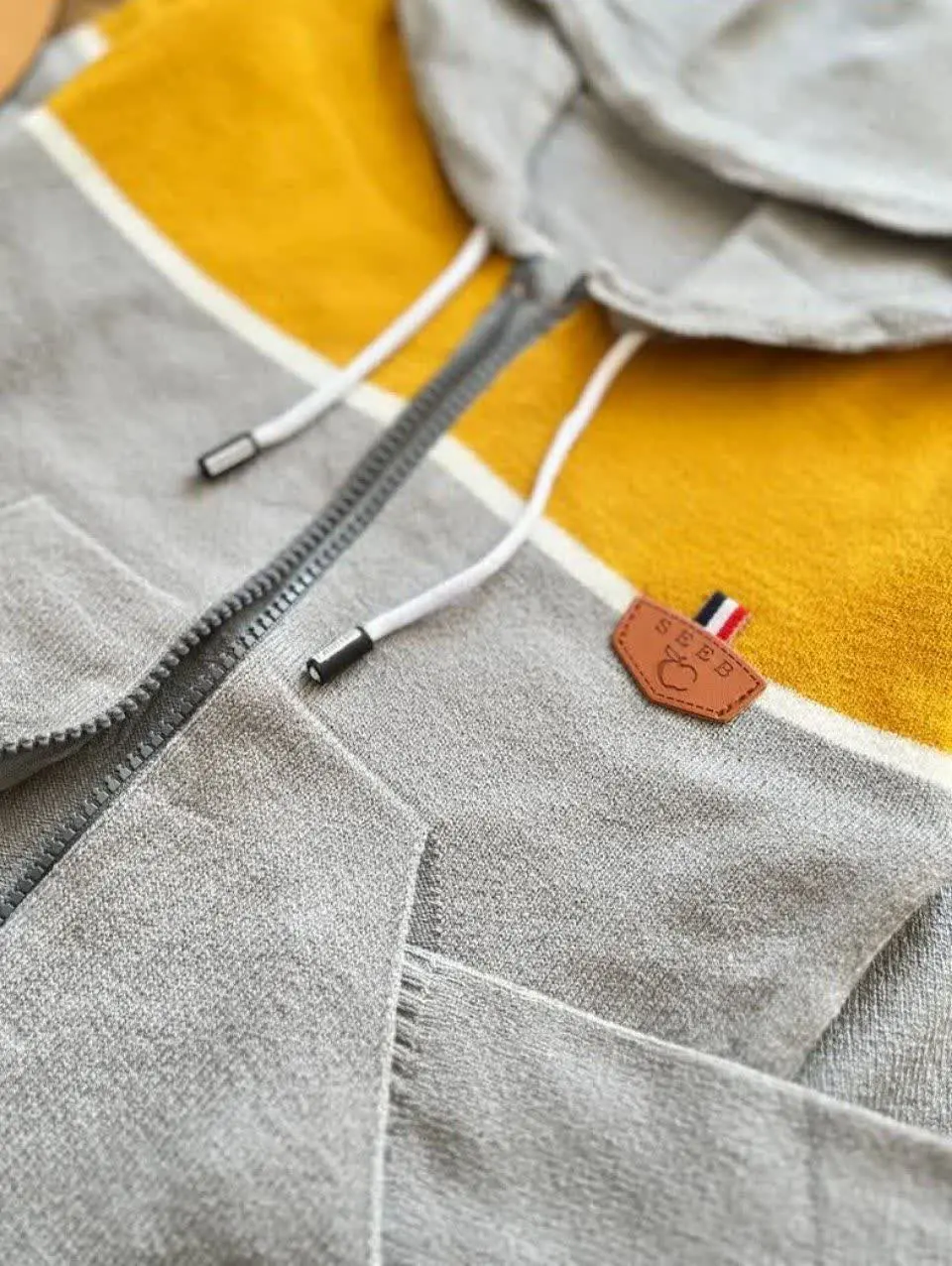 از کیفیت و زیبایی کار نمیگم...