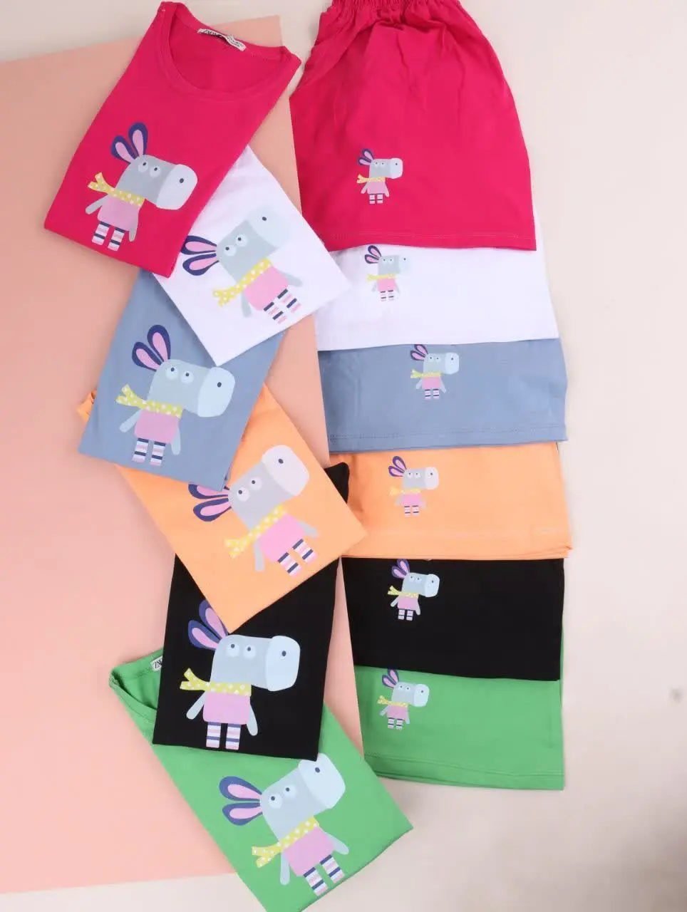 این کراپ شلوار جیگول و ببینین اخه☺️☺️
