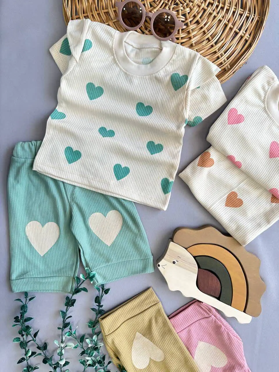 تیشرت شلوارک کبریتی طرح قلب نوزادی و کودک کد ۱۱۱۲۲ 
