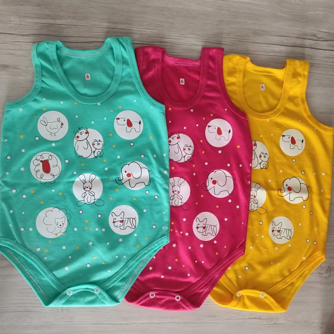 چاره روزای گرم تابستون بادی رکابی زیر دکمه 😍
