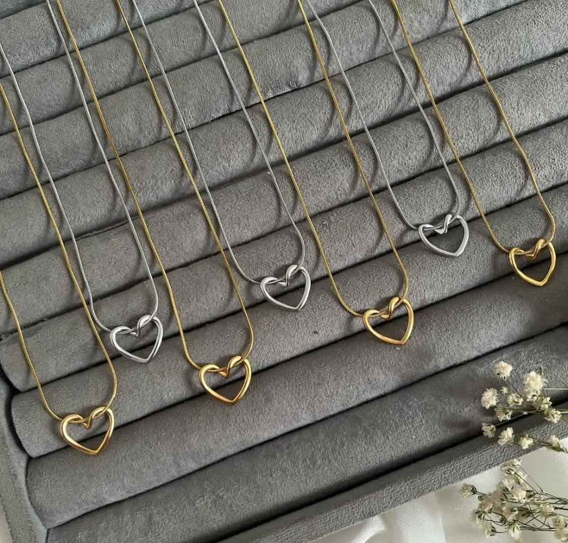 💍گردنبندهای قلب دفرمه طلایی...