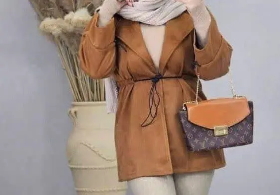 نام: مانتو بلوط
