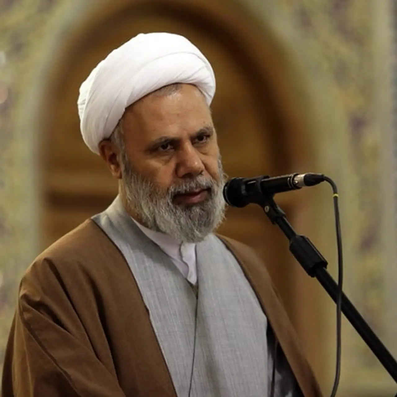 لوگوی کانال در محضر استاد احمد عابدی در ایتا